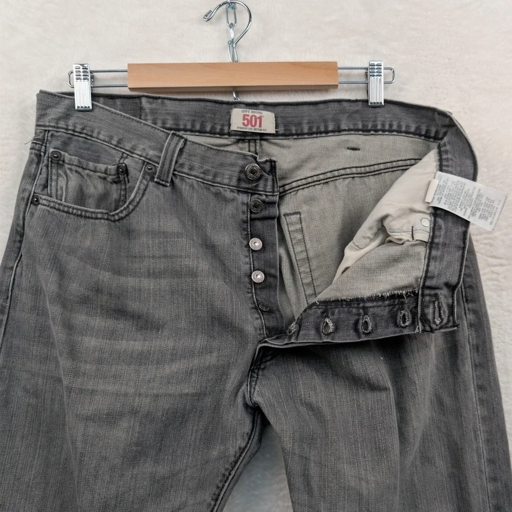 VTG Levi's 501 Jeans Men 37x30 Gray Straight Leg Button Fly Skater Grunge Y2K